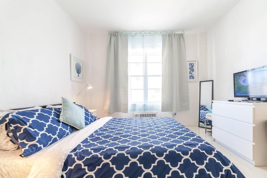 2 Bedroom On The Beach ! Miami Beach Exterior foto